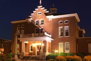 Trousdale County Courthouse